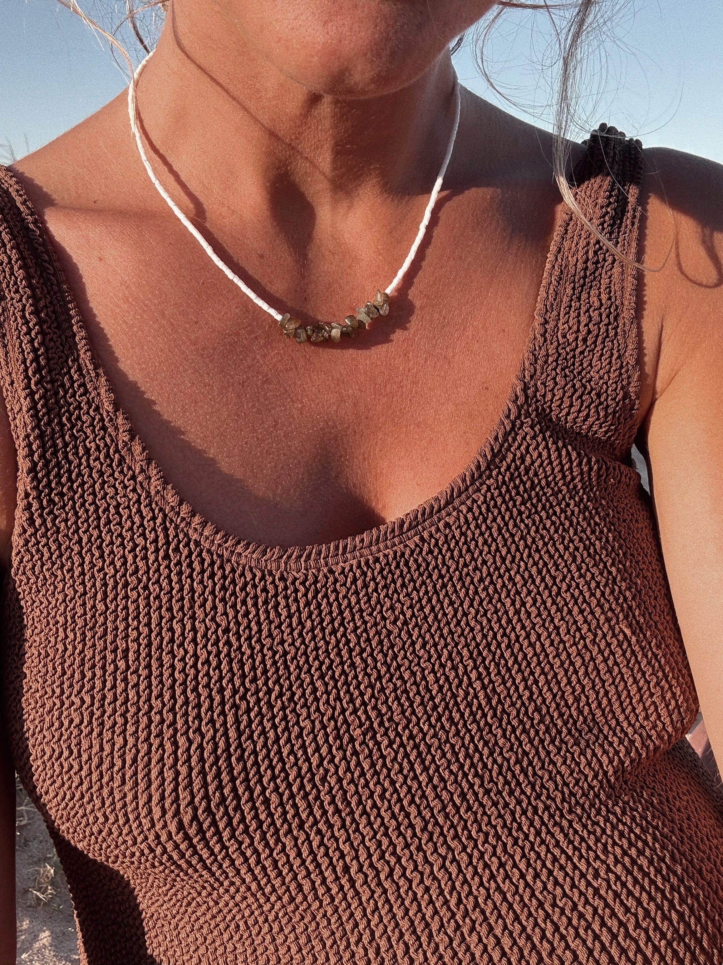 Coral necklace ( verde viejo)