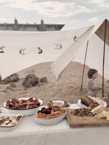 Mini folk horses set